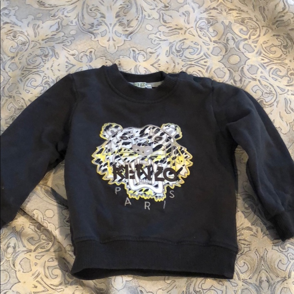 Sweat shirt